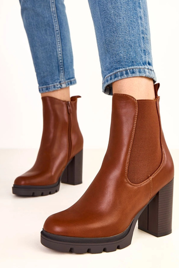 Botins marrons de salto com... 2