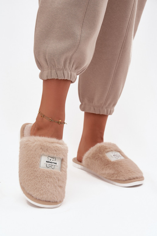 sapato caseiro Chinelos Feminino com um casaco de pele bege Tem que serelis sapato caseiro Chinelos Feminino com um casaco de pele bege Tem que serelis