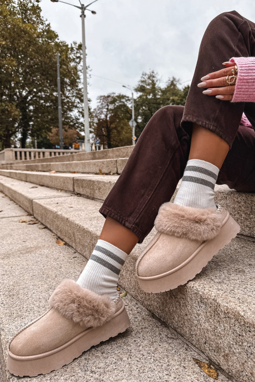 Botas de neve Feminino com uma plataforma com um casaco de pele I Haftem bege Querina Botas de neve Feminino com uma plataforma com um casaco de pele I Haftem bege Querina