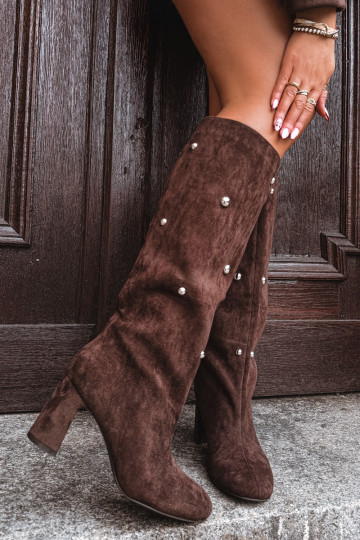 Botas femininas de cano longo quentes com salto e detalhes elegantes marrons Lucinda 2