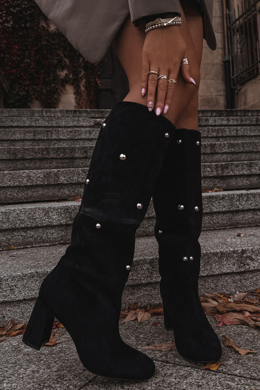 Botas quentes com salto Com decoraçõesi Detalami cor preta Lucinda Botas quentes com salto Com decoraçõesi Detalami cor preta Lucinda