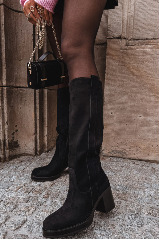 Botas quentes Em um poste enorme cor preta Sanelle Botas quentes Em um poste enorme cor preta Sanelle