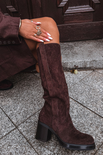 Botas de cano alto quentes na cor chocolate Sanelle 2