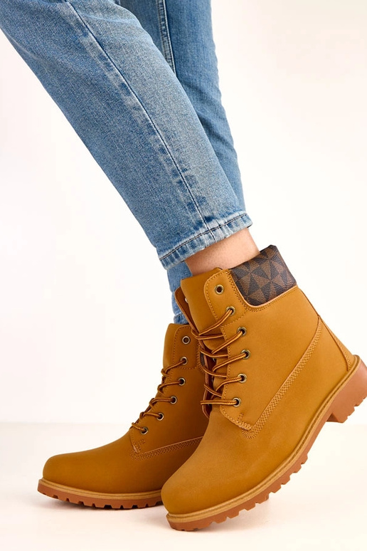 Botas de trabalho marrons com... Botas de trabalho marrons com...