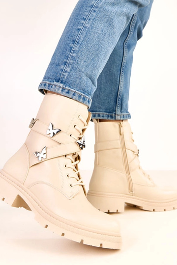 Botas de cano curto beiges decoradas com borboletas Justia 2