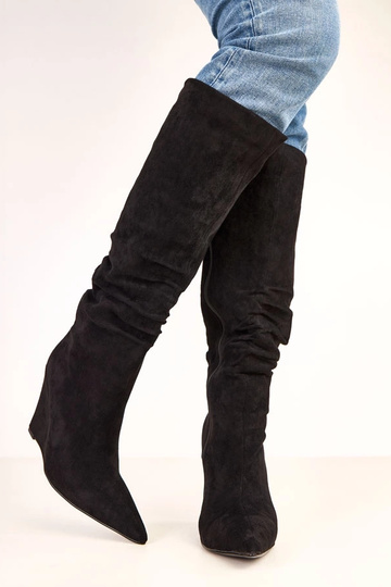 Botas de cano alto pretas... 2