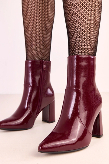 Botas clássicas bordeaux de salto Kassy