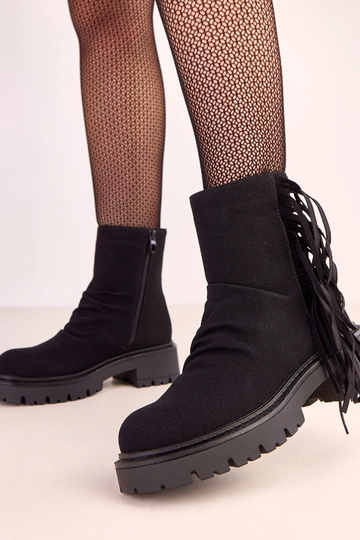 Botas de cano curto Silia pretas com franjas em salto grosso 2