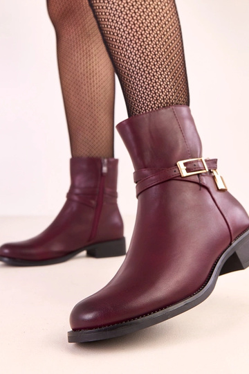 Botas de cano curto Zema bordô com fivela e cadeado 2