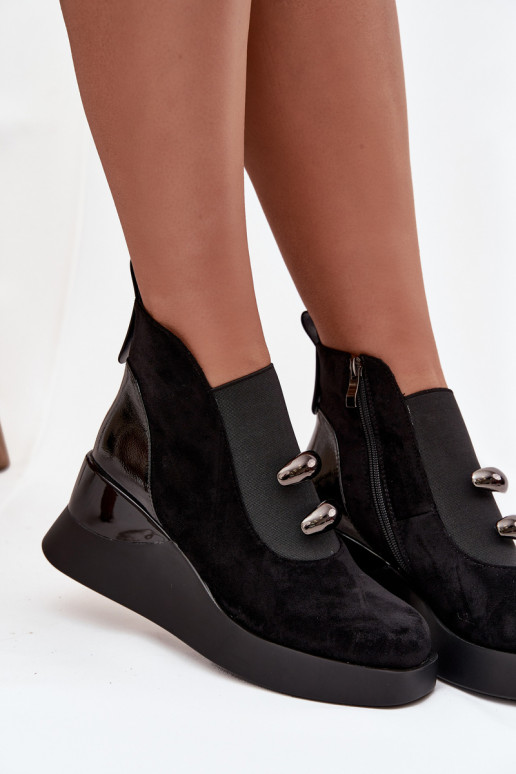 Botas femininas Em uma cunha D&A MR52-106 cor preta Botas femininas Em uma cunha D&A MR52-106 cor preta