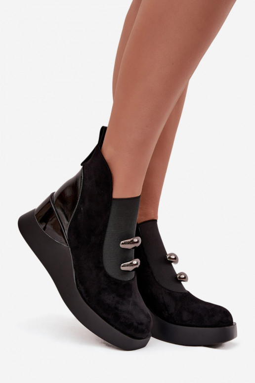 Botas femininas Em uma cunha D&A MR52-106 cor preta Botas femininas Em uma cunha D&A MR52-106 cor preta