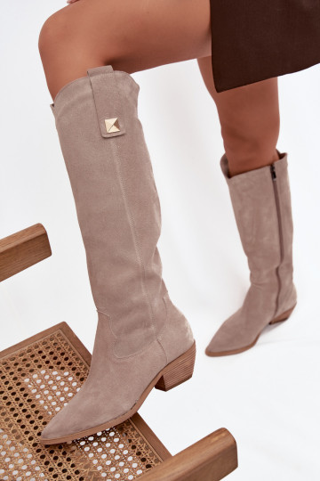 Botas de cano longo em couro sintético estilo cowboy na cor cappuccino Zazoo 4224