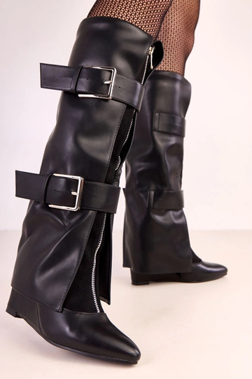 Botas longas pretas com plataforma e fivelas decorativas Toadera 2