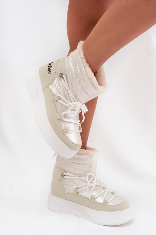 Botas de neve Feminino com uma plataforma Lee Cooper LCJ-25-03-3815 cor branca Botas de neve Feminino com uma plataforma Lee Cooper LCJ-25-03-3815 cor branca