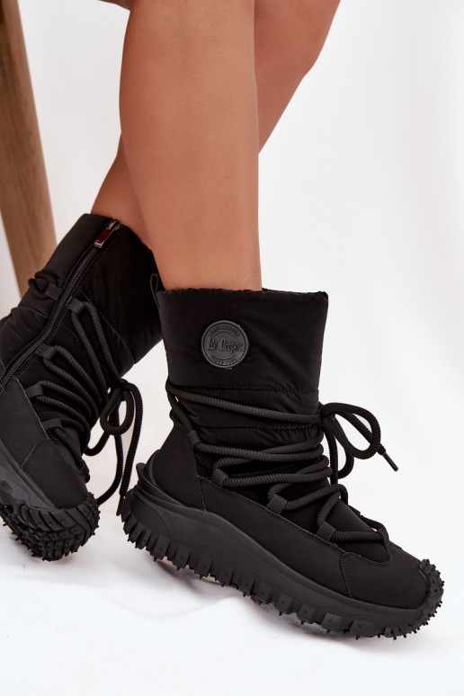 Pele Botas de neve com uma plataforma Lee Cooper LCJ-25-12-3660 cor preta Pele Botas de neve com uma plataforma Lee Cooper LCJ-25-12-3660 cor preta