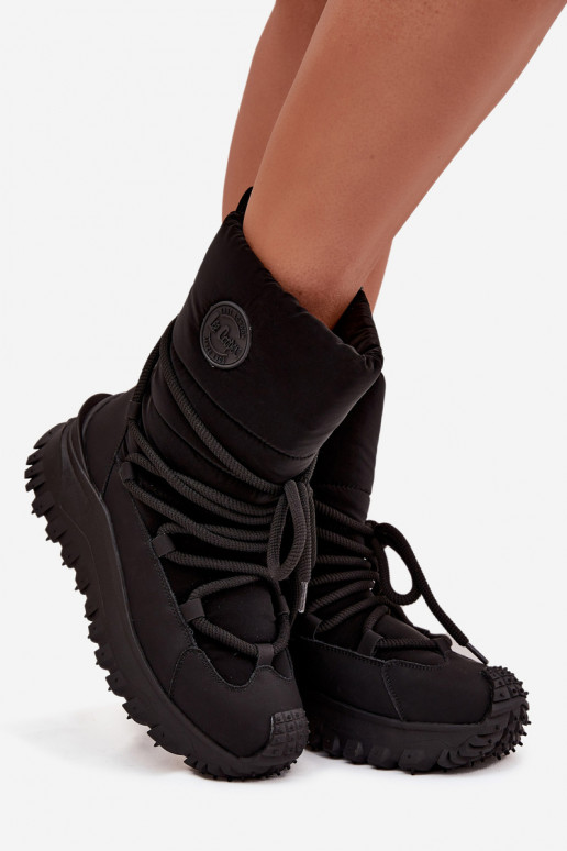 Pele Botas de neve com uma plataforma Lee Cooper LCJ-25-12-3660 cor preta Pele Botas de neve com uma plataforma Lee Cooper LCJ-25-12-3660 cor preta