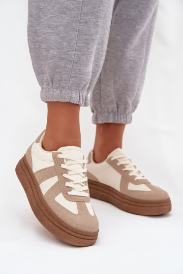 À modalo de tênis Feminino com uma plataforma bege Dovina 2