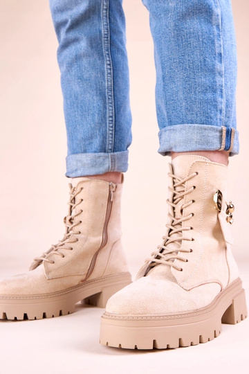 Botas femininas na cor areia com ursinho dourado Messey