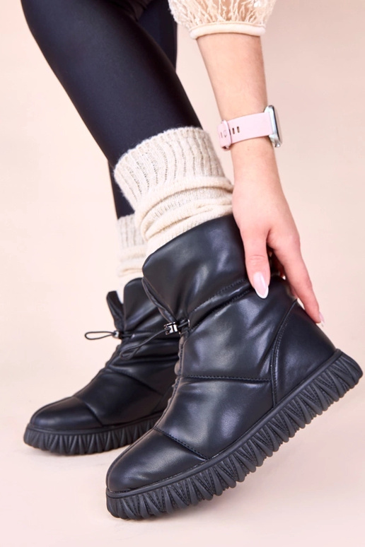 Botas de neve pretas em couro natural...