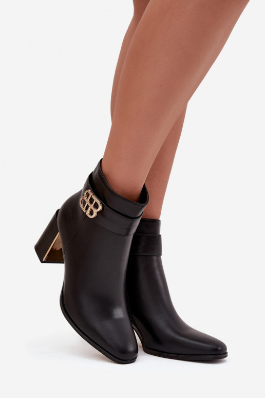 Botas femininas com alças I cor douradam Detalem cor preta Galinne