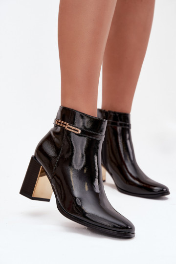 Botas de cano curto com efeito de verniz, saltos e tiras em preto "Dorelia" 2