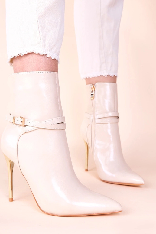 Botas de cano curto em tom areia em...