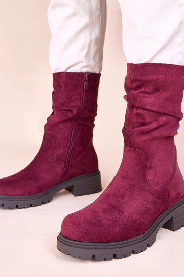 Botas de cano curto em tom cereja em plataforma com pregas Malha