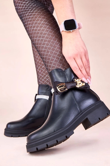 Botas de cano curto pretas decoradas com zircônias e laço com ursinho dourado Avala 2