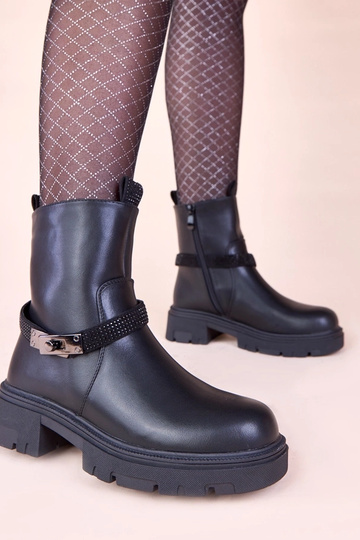 Botas pretas de plataforma decoradas com zircônias Nathe 2