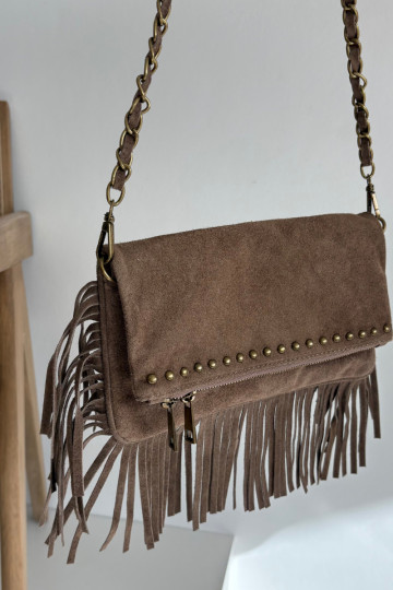 Bolsa de camurça sintética areia-escura com franjas e corrente Tarella 2