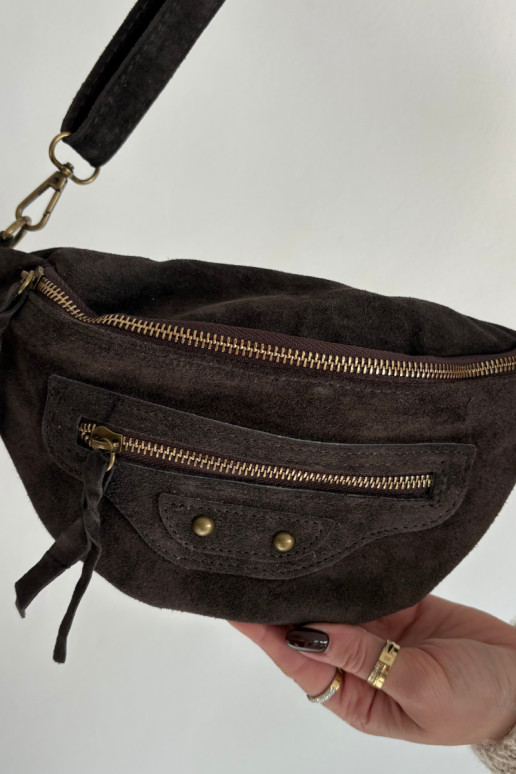 Portátil no troncoHabilitadoturalnego de camurçau CzekoladoParaa Romilly