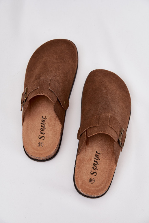 Chinelos Tamancos Feminino i com uma plataforma com fivelas cor marrom Selio