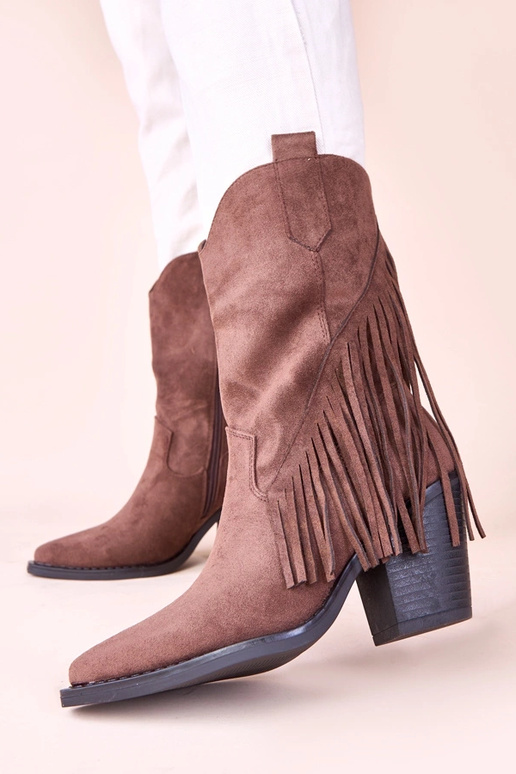 Botas de cowboy marrons com franjas...