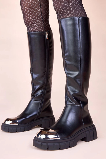 Botas longas pretas com bico dourado Camila