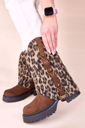 Botas de cano curto marrons com estampa de tigre Kaylia 2