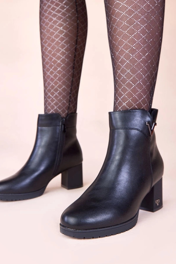 Botas de cano curto pretas com superfície fosca Ardisa
