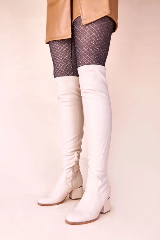 Botas de cano longo na cor areia...