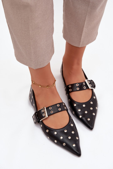 Bailarinas com rebites I com fivelas Eko Pele cor preta Arlenne