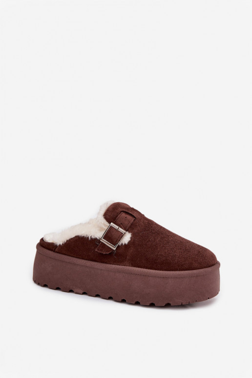 Botas de neve Feminino com um casaco de pele I com fivelas com uma plataforma CzekoladoParae Jessina