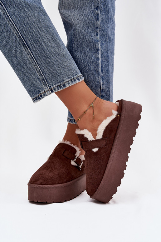 Botas de neve Feminino com um casaco de pele I com fivelas com uma plataforma CzekoladoParae Jessina
