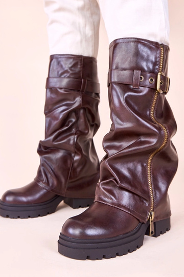 Botas de cano alto marrons com cano dobrado Ettera