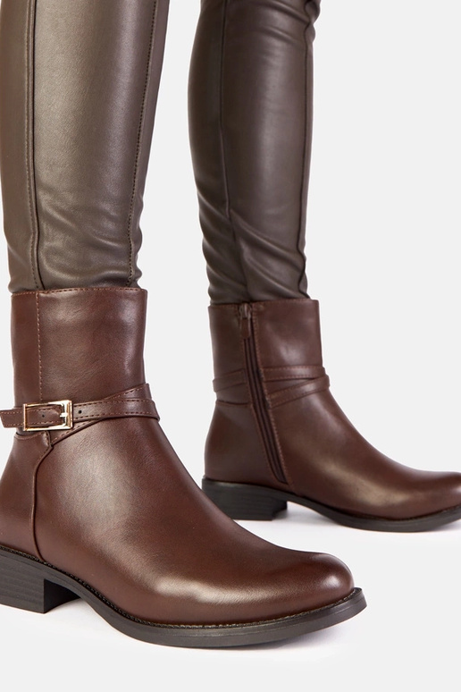Botins marrons com fivela e cadeado Zema