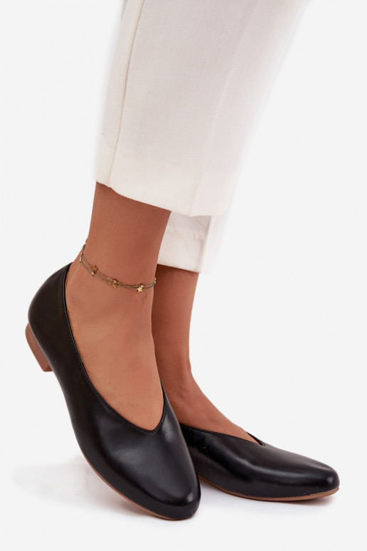 Bailarinas femininas de couro sintético com saltos largos, na cor preta Olyssia