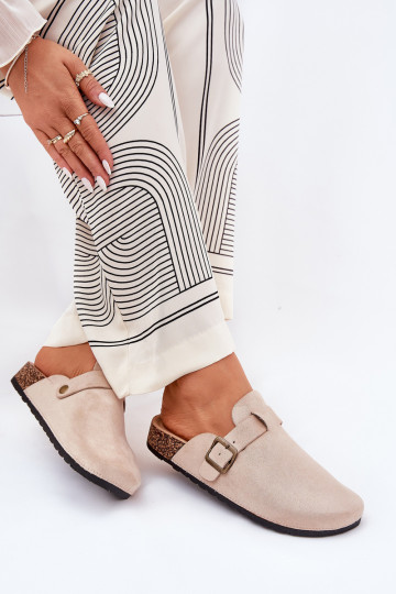 Chinelos ChodakI Feminino i com uma plataforma com fivelas bege Selio