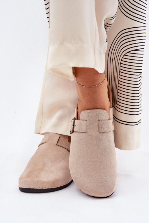 Chinelos ChodakI Feminino i com uma plataforma com fivelas bege Selio