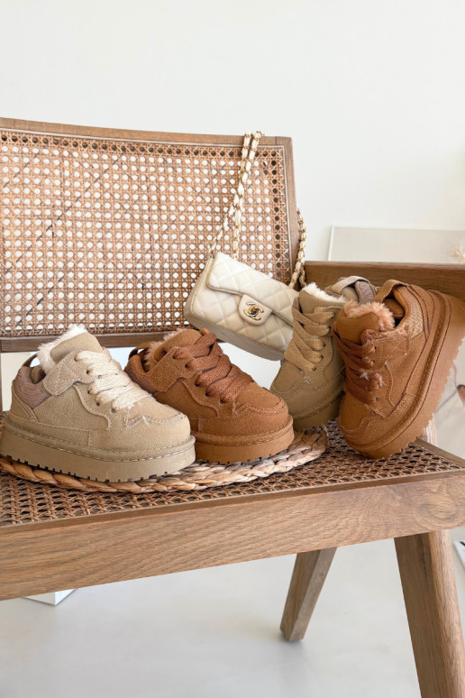 Tênis infantis quentes na cor marrom com pelúcia interna Mireen