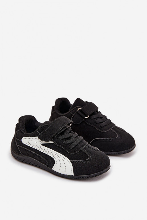 Tênis infantis com fecho aderente nas cores preto e branco Perrin