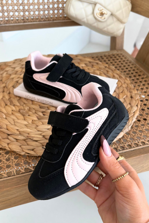 Tênis infantis com fecho aderente nas cores preto e rosa Perrin