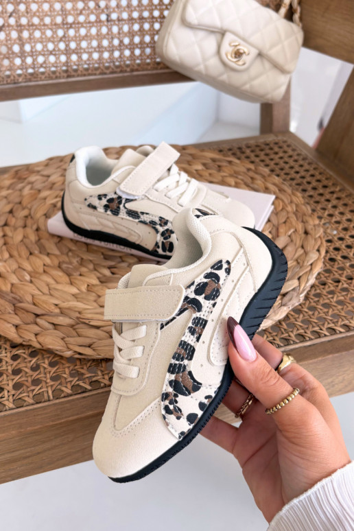 Tênis infantis com fecho aderente na cor areia com estampas Perrin