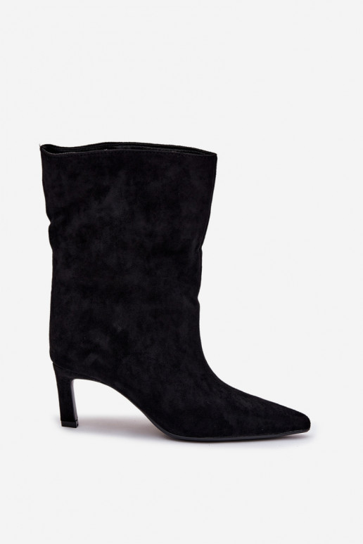 Um modelo atraente Botas femininas com salto fino cor preta Solvienne